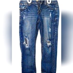 🔥 No boundaries skinny jeans  juniors  jeans size 5 🔥5$ if you get Bunddle 🔥